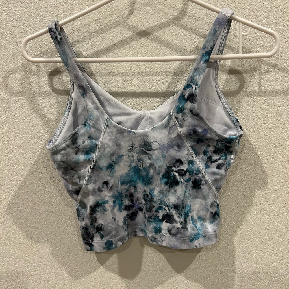 lululemon athletica Blue and Gray Floral Crop Top